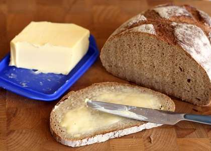 Finger weg von schimmligem Brot