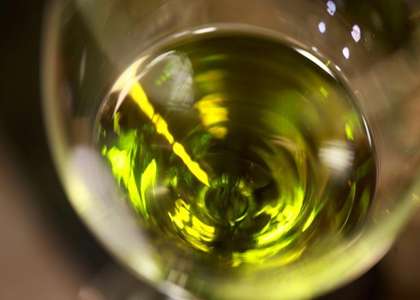 Oliven&ouml;l muss frisch und fruchtig riechen